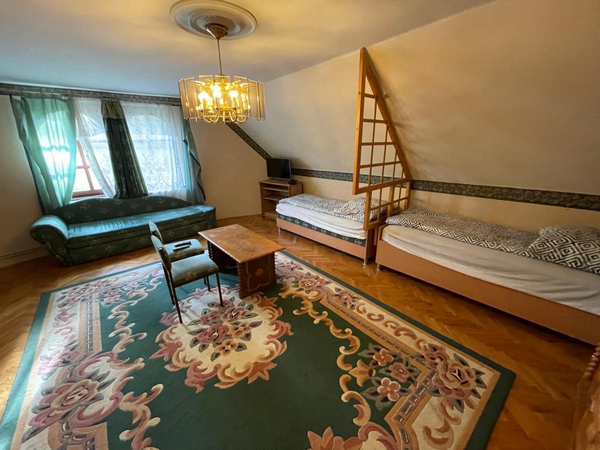 Szimpla Vendeghaz Hotel Miskolc Ngoại thất bức ảnh
