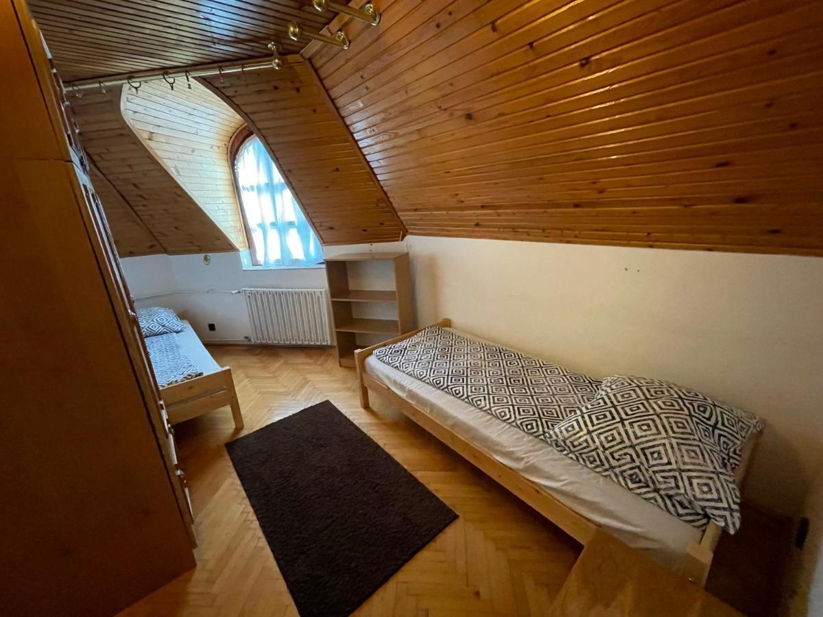 Szimpla Vendeghaz Hotel Miskolc Ngoại thất bức ảnh